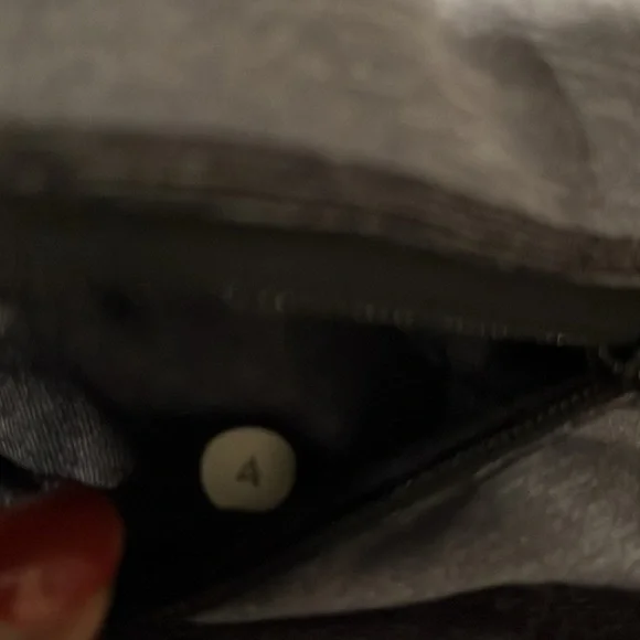 Lululemon running/biking capris - Picture 5 of 5